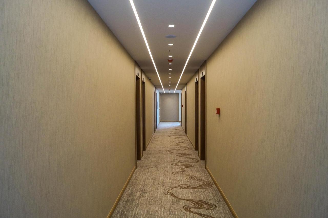 Red Hill Hotel تيرانا المظهر الخارجي الصورة